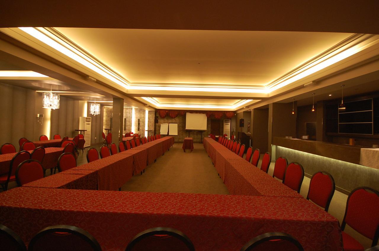 Mamba Point Hotel Монровія Екстер'єр фото
