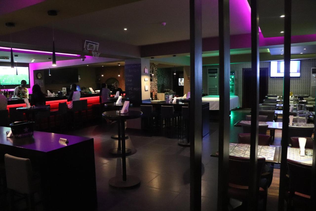 Mamba Point Hotel Монровія Екстер'єр фото